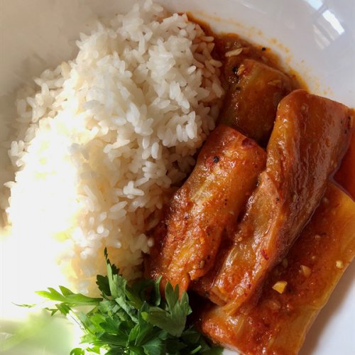 חצילים ברוטב עגבניות